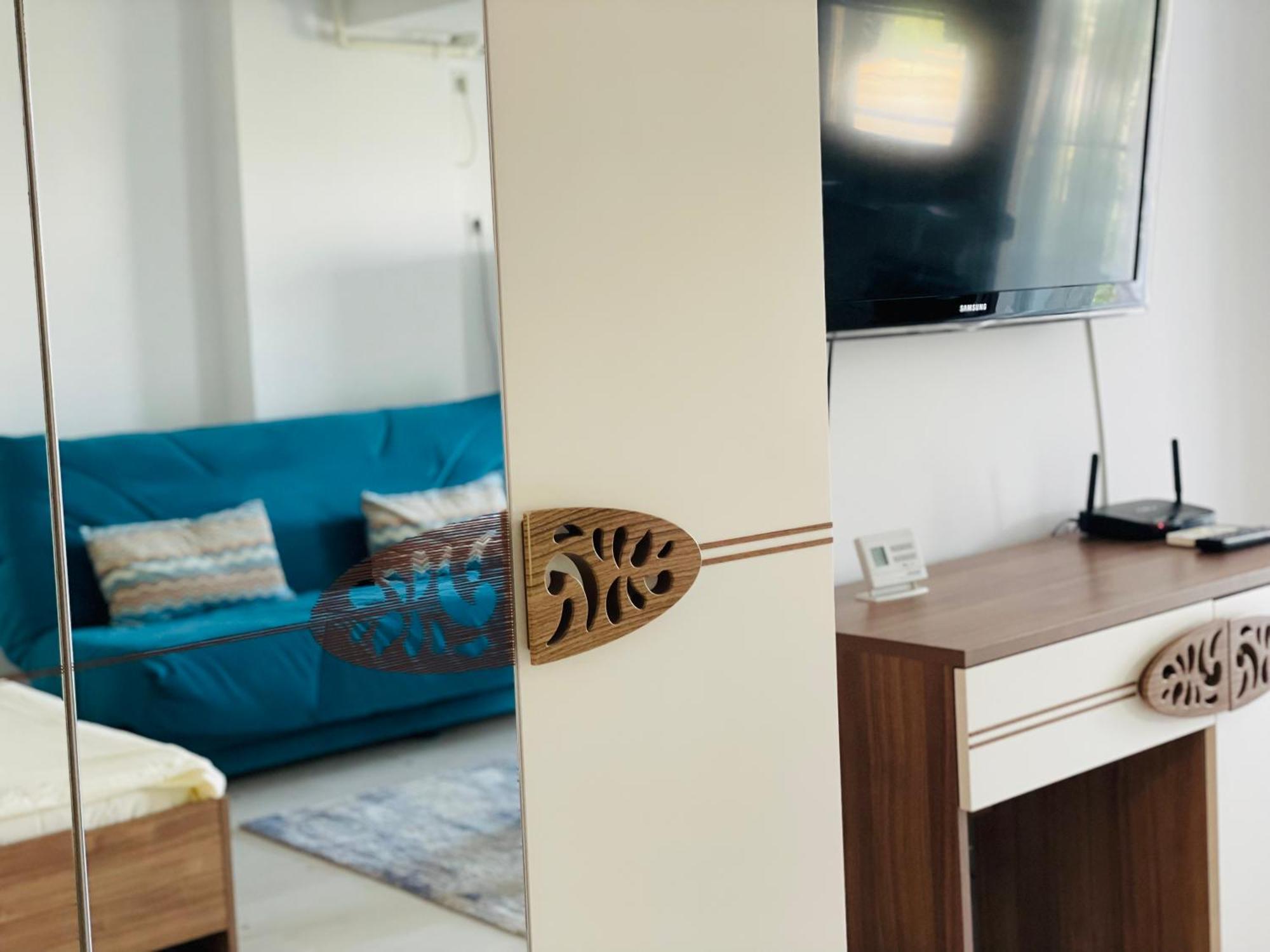 Airplane Plaza Apartment Otopeni Exterior photo